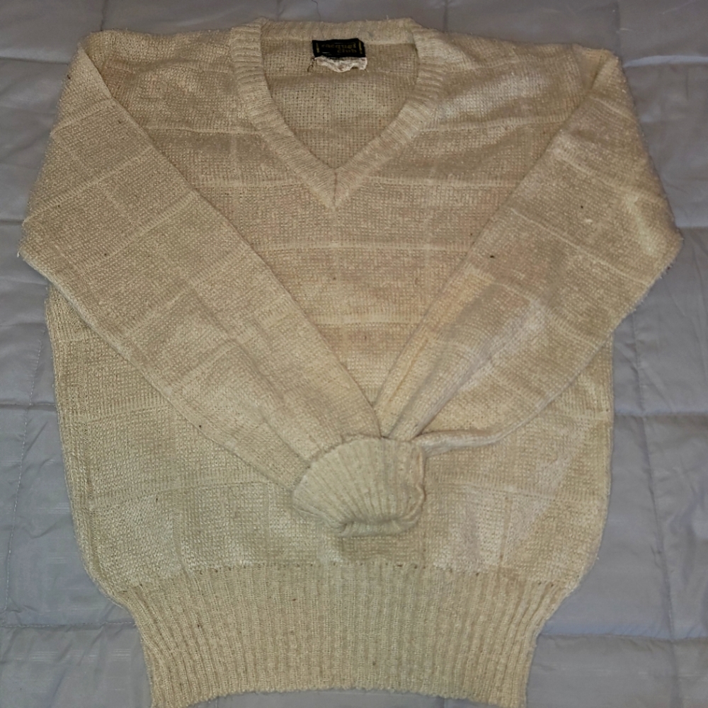 Vintage Men's V-neck Sweater